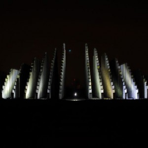 Pyramide Totale f5,6 / 3sec / 55mm / iso200 
Nikon D200, MF55mm f1,2
Ein Sack voll Lampen (Danke MarxDe !)