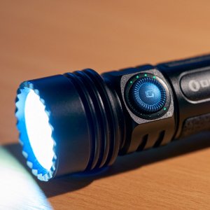 Olight Seeker 3 Pro Review 21-12-13--02-25-14_3_f.jpg