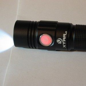 XTAR WK41 Batteriewarnung in Aktion